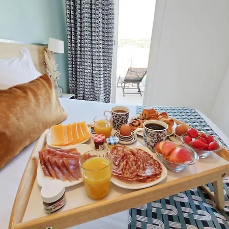 Des Calanques Otel Cassis