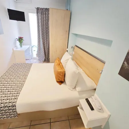 Des Calanques Otel