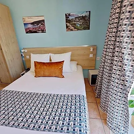 Hotel Des Calanques Port De