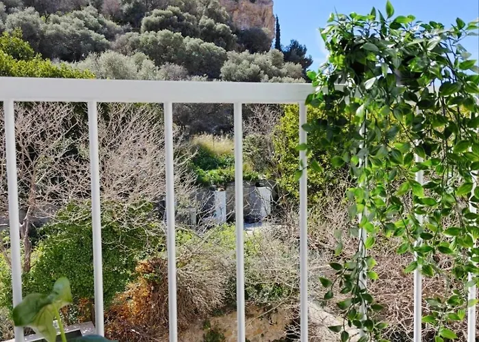 Des Calanques Port De 2*